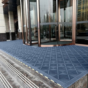 Alfombra Modular Triad para Entrada, Loseta de Vinilo Encajable para Uso Interior/Exterior en Hogar y Escuela con Accesorios de Borde - Product Image 3