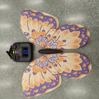 Drone papillon bionique télécommandé haute performance JIN PENG 2,4 G avec lumières RGB, idéal pour les événements de mariage.