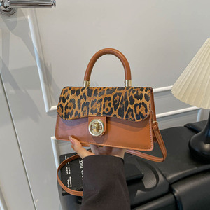 <span class=keywords><strong>Sac</strong></span> à main pour femme tendance 2026 avec serrure, motif léopard, <span class=keywords><strong>sac</strong></span> carré petit format, <span class=keywords><strong>sac</strong></span> à <span class=keywords><strong>bandoulière</strong></span> en <span class=keywords><strong>cuir</strong></span> PU pour femme - Product Image 1