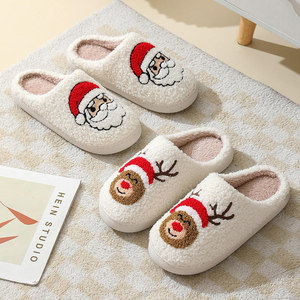 Pantuflas Cálidas y Acogedoras de Felpa para el Hogar, con Diseño Navideño de Papá Noel, Alce y Hombre de Jengibre, para Hombre y Mujer - Product Image 4