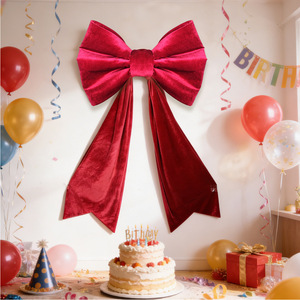 Decoraciones Elegantes y de Lujo para Bodas, Fiestas y Cumpleaños - Lazo Gigante de Terciopelo con Cadena de Perlas - Product Image 5