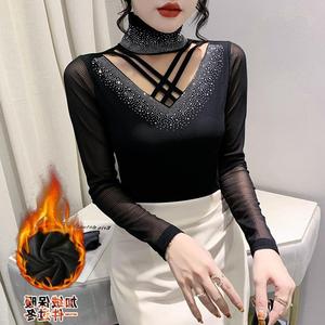 Nueva camisa de fondo de manga larga ajustada con joyas huecas de terciopelo de zorro plateado grueso a la moda de cuello alto <span class=keywords><strong>para</strong></span> <span class=keywords><strong>mujer</strong></span> - Product Image 2