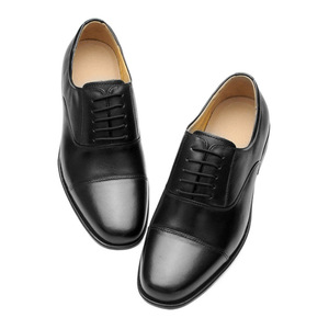 รองเท้าหนังผู้ชายแบบทางการ สีดำ ทรงอ็อกซ์ฟอร์ด สำหรับใส่ทำงาน หนังแท้ ใส่ได้ทั้งฤดูใบไม้ผลิและฤดูใบไม้ร่วง - Product Image 4