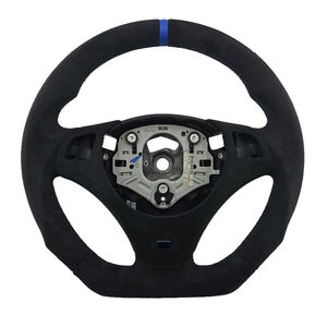 Volante deportivo con franja superior blanca de Alcántara, el más popular, para BMW E90 E91 E92 E93 Serie 3. - Product Image 1