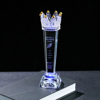 Trophée Couronne en Verre Brillant 2026 NOUVEAU Couronne en Cristal Personnalisée Vide Récompense Concours de Beauté Médailles avec Base Lumineuse LED