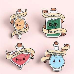 מותאם אישית מתכת שיקוי קוסם סיכת בקבוק קריקטורה תגי אופנה תכשיטי אמייל קשיחים סיכות סיכות עם כרטיס גיבוי - Product Image 1