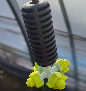 Buse de brumisation croisée à <span class=keywords><strong>4</strong></span> <span class=keywords><strong>voies</strong></span> Pulvérisateur suspendu pour système d'irrigation par aspersion agricole Outil d'<span class=keywords><strong>arrosage</strong></span> et d'irrigation - Product Image 2