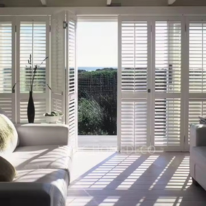 En gros, persiennes à lamelles réglables en imitation bois, panneaux coulissants en bois, volets de plantation en faux-bois - Product Image 1