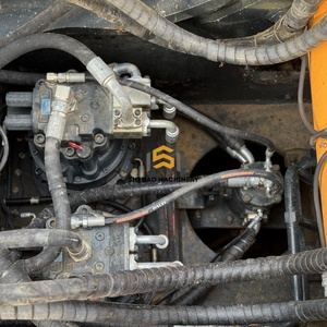 Excavatrice Hyundai 220LC-9s d'occasion, importée, durable, best-seller, hydraulique sur chenilles - Product Image 6