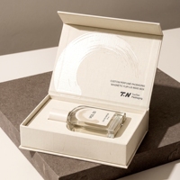 Boîte à parfum rigide de style livre blanc magnétique personnalisée de qualité supérieure avec un design écologique réutilisable pour l'emballage de parfums cosmétiques