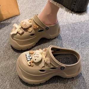 Deran 2025 OEM lindas zapatillas antideslizantes de suela gruesa para que las mujeres usen dulces cordones de bricolaje con y zapatos con agujeros altos en verano - Product Image 5