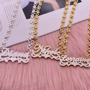 <span class=keywords><strong>Collana</strong></span> Qiuhan OEM/ODM personalizzata <span class=keywords><strong>con</strong></span> <span class=keywords><strong>targhetta</strong></span> 3D a doppio strato e cuore, <span class=keywords><strong>collana</strong></span> <span class=keywords><strong>con</strong></span> catena XO, design carino, in acciaio inossidabile - Product Image 2