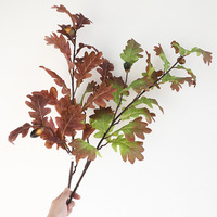 Feuilles de chêne artificielles de couleur d'automne tiges d'automne pour la décoration de mariage à la maison