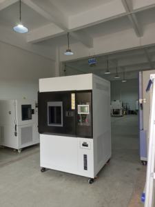 Hoge Kwaliteit Xenon Lamp Boog Versnelde Uv Veroudering Testkamer Xenon Licht Vastheid <span class=keywords><strong>Tester</strong></span> - Product Image 5