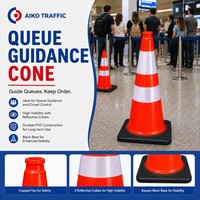 Cône de signalisation Aiko pour la gestion des files d'attente et la direction des files d'attente lors d'événements, avec colliers réfléchissants et base noire