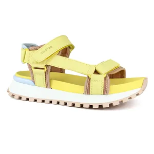 Comfortabele Platte Witte Leren Sandalen Voor Damesschoenen Dames Verstelbare Strandsandalen