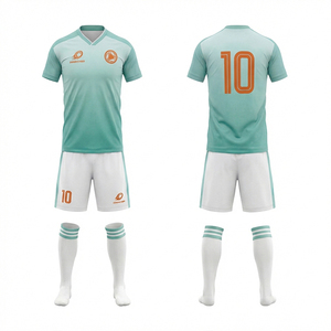 Completi da Calcio per Giovani e Uomini, Divise Personalizzate ad Asciugatura Rapida 100% Poliestere - Product Image 1