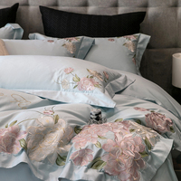 Ensemble de literie 4 pièces en coton à fibres longues, tissu satiné haute densité, housse de couette brodée de fleurs résistante