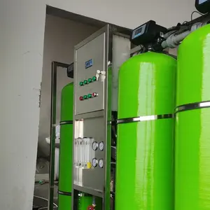 Máquina de aço inoxidável de 2 toneladas, 500 litros por hora, sistema RO, máquina de embalagem de sachês, 1000 litros por hora, água de filtragem para sachês