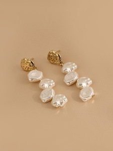 Pendientes de perlas irregulares a la moda, pendientes largos de gota para mujer, pendientes de lujo ligeros con sentido fresco de <span class=keywords><strong>humedad</strong></span> - Product Image 6
