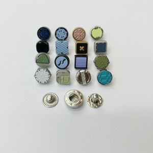 Nút chụp Hợp kim kẽm tùy chỉnh cho hàng may mặc ngôi sao và mô hình trái tim với lưới và trang trí kim loại cho thị trường Pakistan - Product Image 1