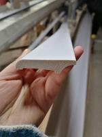 4cm En Plastique Garniture Flexible Blanc polystyrène pvc Bord Moulage cimaise pour intérieur plinthe