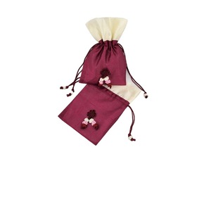 Pochette coréenne en patchwork, pochette en tissu faite à la main, sac cadeau réutilisable, sac écologique, sac souvenir coloré, pochette pour cadeau de mariage - Product Image 6