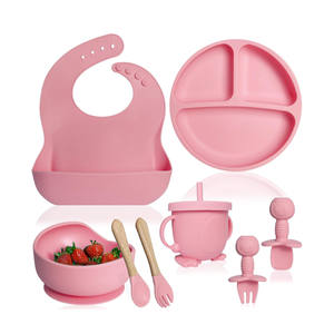 Nouveauté 2026 : Articles et produits pour bébés en silicone sans BPA, comprenant des bavoirs mignons, des assiettes à ventouse en silicone et un ensemble d'alimentation avec gobelet. - Product Image 1