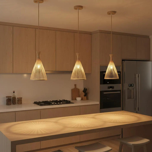 Lámpara Colgante de Bambú en Forma de Cono, Tejida a Mano, de Ratán, Iluminación Natural para el Hogar, Proveedor de Vietnam - Product Image 1