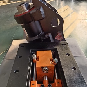 Attache rapide hydraulique inclinable GJEM pour excavatrice de 1 à 30 tonnes - Product Image 6
