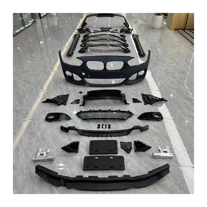 Kit carrosserie complet (ailes, coffre, feux arrière, capot, diffuseur arrière, calandre, phares, pare-chocs) pour BMW Série 1 2015-2018 - Product Image 3