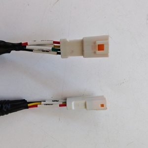 Özelleştirilmiş Hidrolik Cihaz Çerçevesi Kablolaması PVC/PTFE/PBT IP66 Dereceli Forkliftler, Motorlu Araçlar, Bilgisayarlar, Motosikletler için - Product Image 2