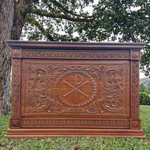 Tradicional Santuario católico romano mobiliario gótico tracería incrustaciones nogal Burl Altar plataforma para escuela sacristía moderna - Product Image 4