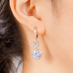 Orecchini Pendenti Lunghi e Rotondi per Donne, Accessorio Semplice per Uso Quotidiano, Gioiello di Moda per Outfit - Product Image 6