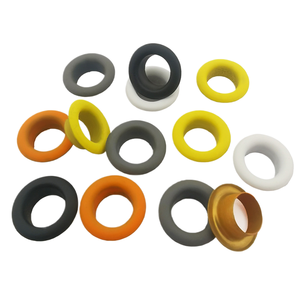 Attaches à œillets en caoutchouc peintes à l'air comprimé sont disponibles en stock. Nous proposons des rivets mats multicolores, des attaches à effet peau de poulet. - Product Image 1