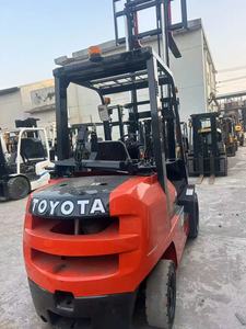 Montacargas Diésel Usado de 2 Toneladas FD20 de Japón, Original, con Motor, Transmisión Manual, Desplazador Lateral Hidráulico, Neumáticos Sólidos, 1 Año de Garantía - Product Image 3