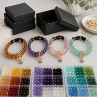 Collier pour chien à perles effet cristal, réglable avec boucle dorée, emballé dans une boîte cadeau, design tendance pour chiens de petite et moyenne taille, fabriqué en Chine