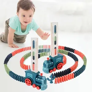 स्वचालित बिछाने वाले डोमिनो ट्रेन इलेक्ट्रिक कार ईंट ब्लॉक किट रचनात्मक खेल खुफिया शैक्षिक खिलौने बच्चों जन्मदिन उपहार