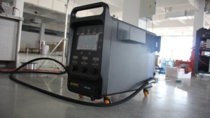 Máquina de Soldadura Láser Portátil de Alta Potencia, Fácil de Operar, de 1500W, 2000W, 3000W, con Enfriamiento por Aire, para Pequeñas Fábricas u Hogares - Product Image 2