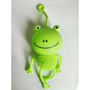 Vente en gros de balles anti-stress TPR personnalisées, forme de grenouille mignonne de dessin animé, jouet à presser avec corps en fourrure pour enfants et adultes - Product Image 5