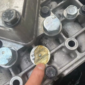 201-7272: Embrague de dirección y válvula de control de freno - Product Image 1