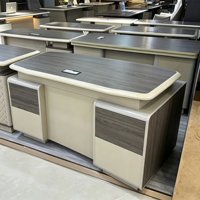 Scrivania Direzionale Moderna di Lusso in Legno con Mobile Contenitore per Ufficio
