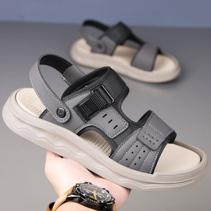 รองเท้าแตะผู้ชายแบบสวม ระบายอากาศได้ดี สีน้ำตาล สไตล์สปอร์ต เหมาะสำหรับขับรถและไปชายหาด สำหรับวัยรุ่นอายุ 18-40 ปี - Product Image 2