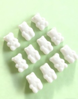 Suikerloze fruitige gummy snoepjes met hoog calciumgehalte, vitamine D & K, in een fles