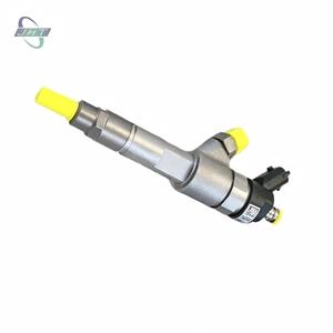 Injektor Bahan Bakar Diesel 0445120016 0445120017 0445120012 0445120019 0445120020 0445120009 0445120010 untuk 8140.43 / 8140.43S 2.8L - Product Image 6