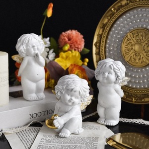 Statua di Cupido all'Ingrosso, Scultura in Resina di Angelo Carino, Soprammobili Bianchi per Camera da Letto, Decorazione Creativa per Matrimoni, Eventi, Regalo per Bambini - Product Image 3