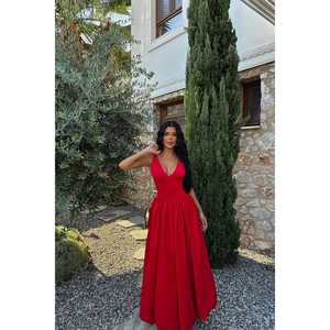 Robe de bal rouge longue avec bretelles, taille XS, robe de soirée formelle pour le bal de promo, décoration en strass et fleurs, style long - Product Image 1