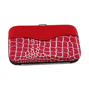 Kit de manicura rojo de 6 piezas, juego de Arte de uñas con tijeras de Carrión, recortador de dedos, cortador de cutículas, empujador, herramienta de pedicura en caja - Product Image 2