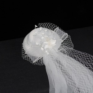 Großhandel Neuankömmling Satin Blumen Baskenmütze Mesh Schleier Pillbox Hut für Frauen Modische <span class=keywords><strong>Kentucky</strong></span> <span class=keywords><strong>Derby</strong></span> Bride Church Partys - Product Image 5