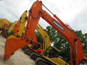 รถขุดตีนตะขาบ Doosan Dh420lc-7 มือสองสำหรับขาย ชิ้นส่วนสำคัญประกอบด้วยมอเตอร์ เครื่องยนต์ เกียร์บ็อกซ์ และปั๊ม - Product Image 2